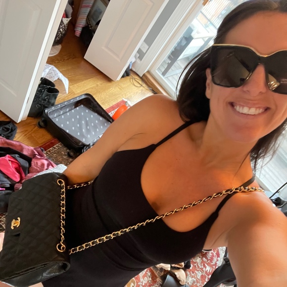 Meet your Posher, Danielle - Picture 1 of 1